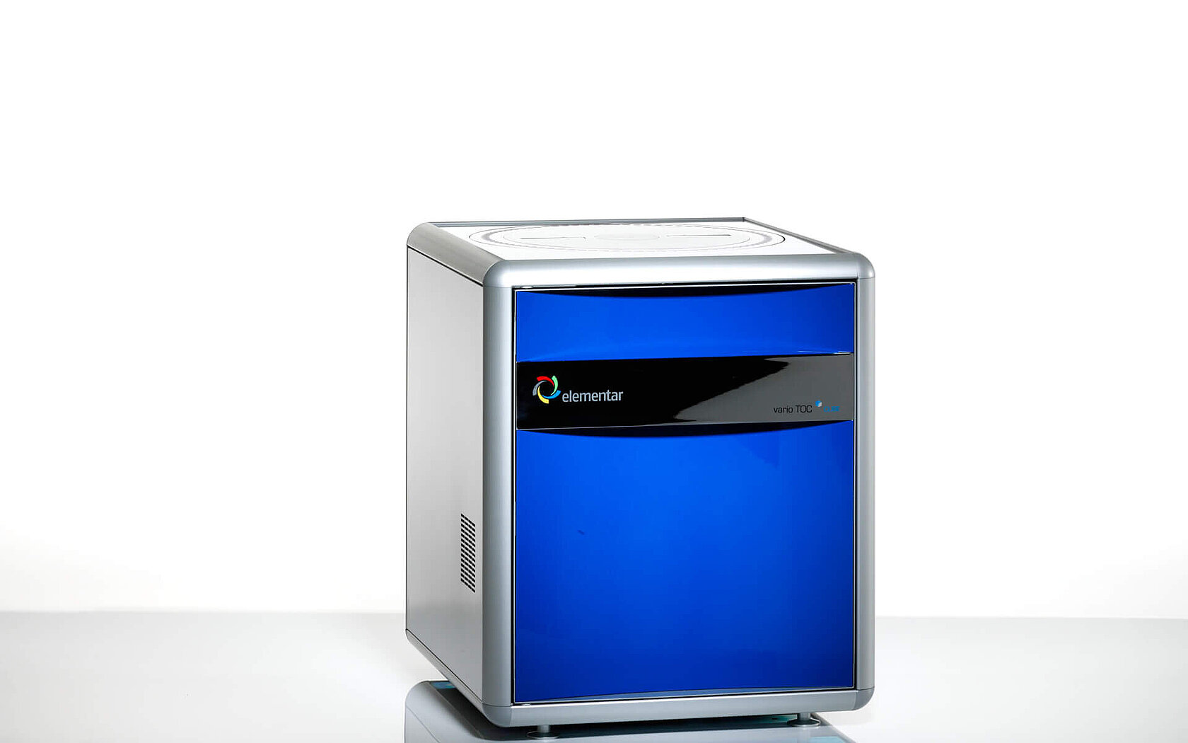 vario TOC cube with autosampler for solid samples